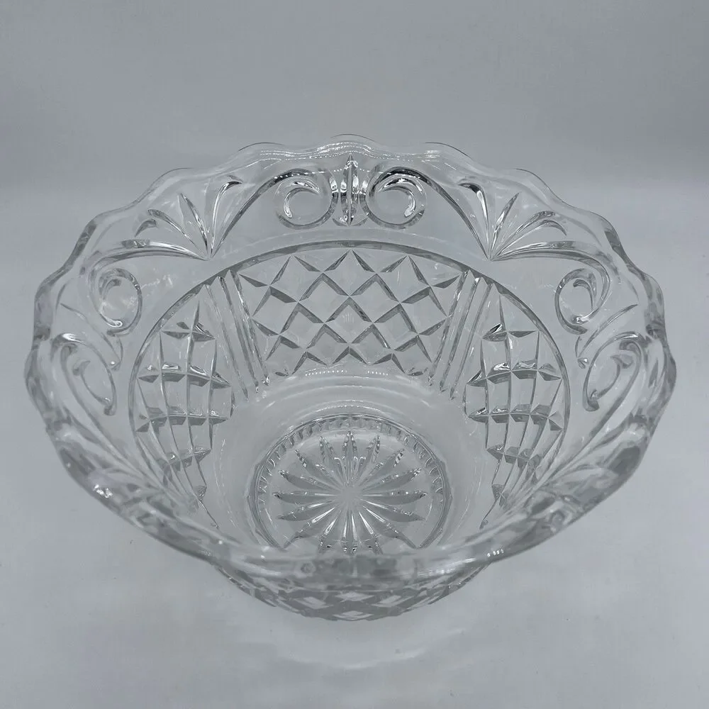 Vintage Crystal Center Piece / Candy / Serving Bowl 9